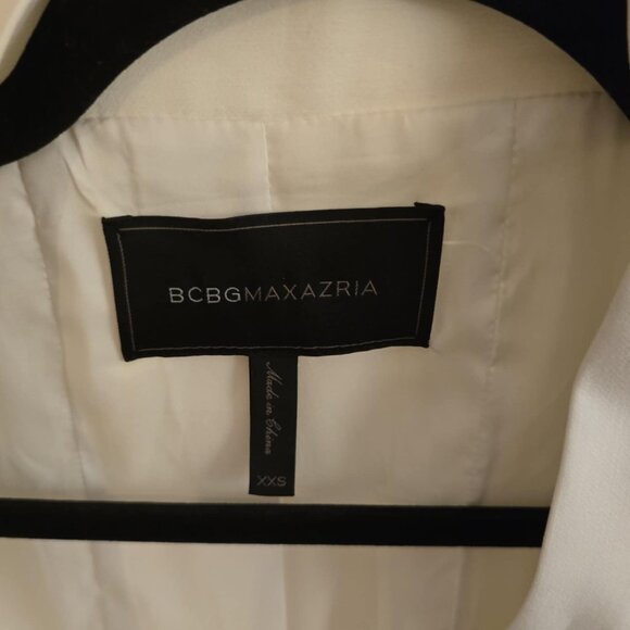 BCBG XXS White Blazer - Picture 3 of 4